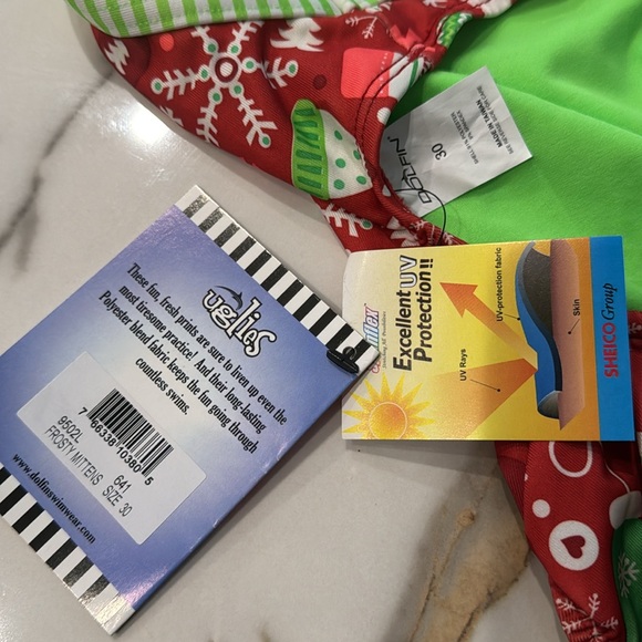 Uglies Dolfin Practice Swim Suit Holiday 30 - Picture 4 of 4